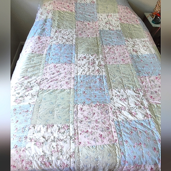 Simply Shabby Chic Bedding Simply Shabby Chic Quilt Patchwork